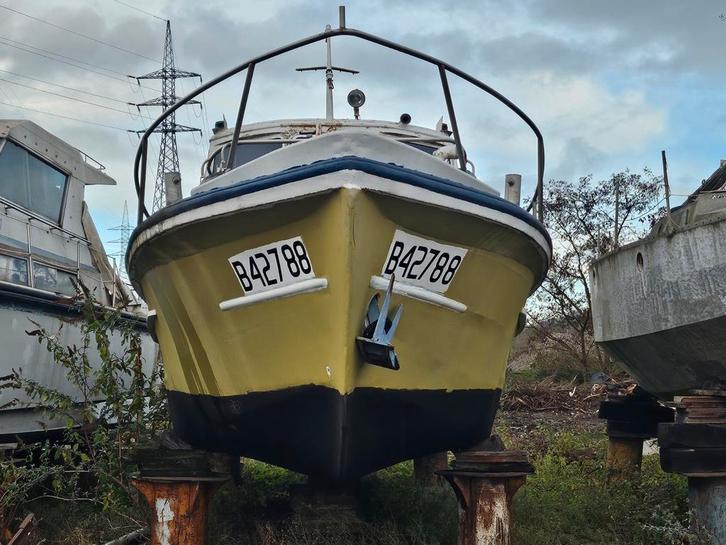 Vedette hollandaise a restaurer avec moteur quasi neuf, Watersport en Boten, Motorboten en Motorjachten