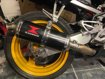 Échappement cbr600f 1999 beschikbaar voor biedingen