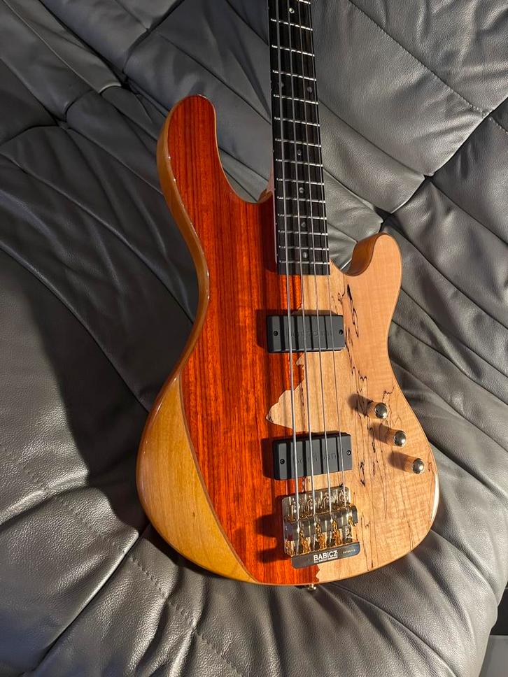 Cort Rithimic 4 Jeff Berlin, Musique & Instruments, Instruments à corde | Guitares | Basses, Enlèvement