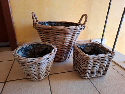 Set 3 rotan rieten bloempotten, Tuin en Terras, Bloempotten, Zo goed als nieuw, Binnen, Ophalen