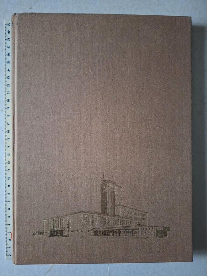 Kunstboek "Kunstpatrimonium Huis van Deurne" uit 1983, Boeken, Kunst en Cultuur | Beeldend, Zo goed als nieuw, Ophalen of Verzenden