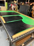 3 zwarte glans en geprint tuigleer lappen 2 mm half soepel, Hobby en Vrije tijd, Stoffen en Lappen, Ophalen of Verzenden, Zo goed als nieuw