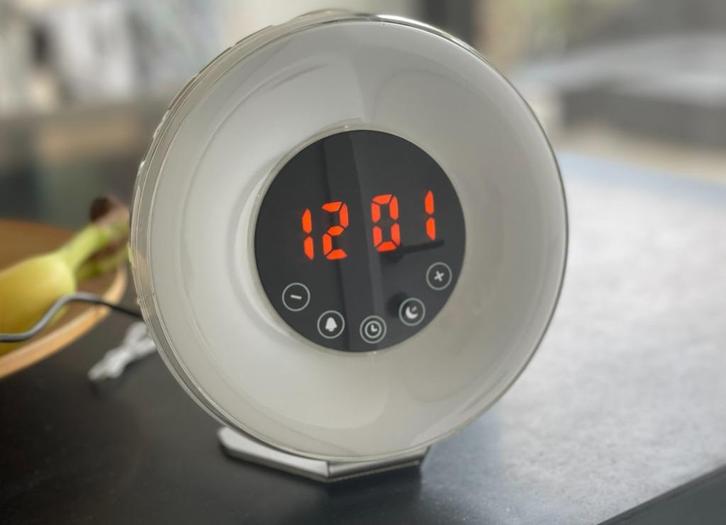 Teufel wekkerradio met licht / slaap wekker / wake-up light, Elektronische apparatuur, Wekkers, Zo goed als nieuw, Digitaal, Ophalen of Verzenden