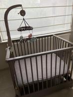 Babypark taupekleur 80x100cm incl matras & muziekmobiel, Ophalen, Zo goed als nieuw, Rechthoekig, In hoogte verstelbaar