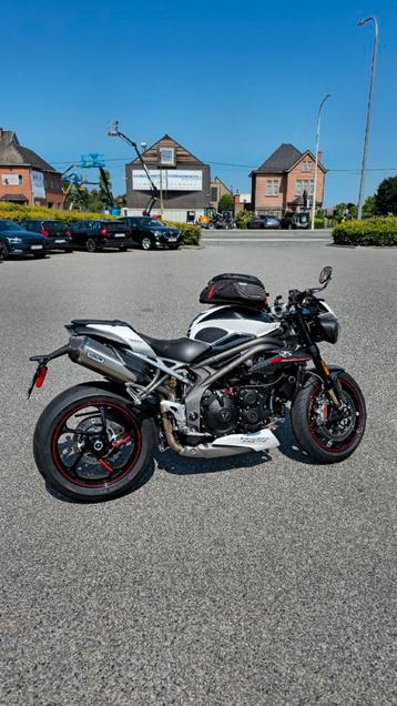Triumph Speed Triple RS 1050cc ABS beschikbaar voor biedingen