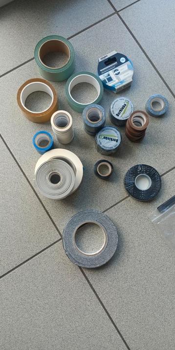 plaktape allerlei  beschikbaar voor biedingen