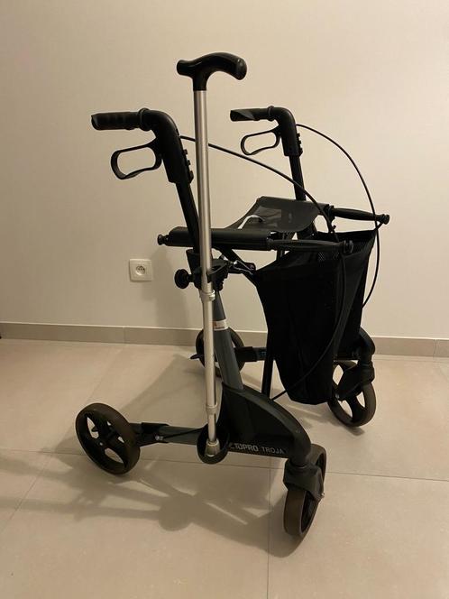 ROLLATOR lichtgewicht in NIEUWstaat, Diversen, Rollators, Zo goed als nieuw, Lichtgewicht, Ophalen