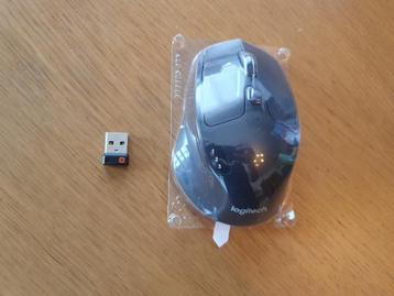 Souris Logitech M720 Triathlon sans fil - NEUF, Souris, Logitech, Enlèvement, Droitier