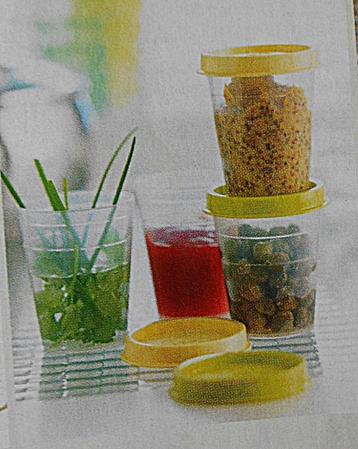 Tupperware: set van 4 minions 6cl beschikbaar voor biedingen