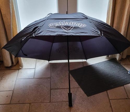 CALLAWAY/MERCEDES Parapluie de golf large 130 cm ** NEUF **, Sports & Fitness, Golf, Neuf, Autres types, Callaway, Enlèvement ou Envoi