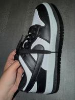 Nike Dunk Low, Vêtements | Femmes, Chaussures, Enlèvement ou Envoi, Sneakers et Baskets, Nike, Comme neuf