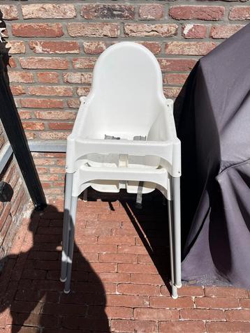 2 Ikea stoelen beschikbaar voor biedingen