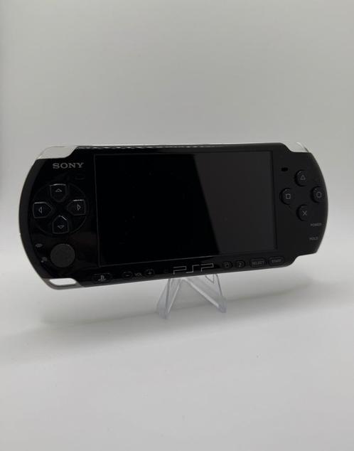 Sony PSP 3004 (Zwart) – Goede staat + Nieuwe batterij, Games en Spelcomputers, Spelcomputers | Sony PSP, Zo goed als nieuw, PSP