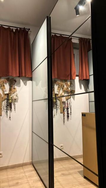 PAX 230cm zwartbruine kleedkamer met accessoires beschikbaar voor biedingen
