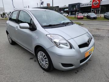 TOYOTA YARIS avec 104000 km "Moto46" beschikbaar voor biedingen