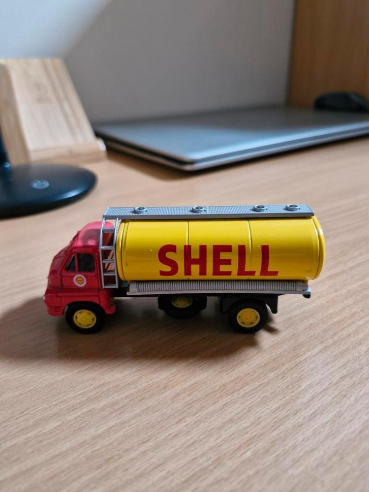 1/43e kleine vrachtwagen van Shell Corgi Big Bedford, Hobby en Vrije tijd, Modelauto's | 1:43, Zo goed als nieuw, Bus of Vrachtwagen