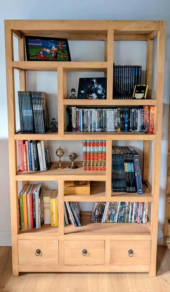 Nieuwe boekenkast/plank van Momentum in Brussel, Huis en Inrichting, Kasten | Boekenkasten, Nieuw, Ophalen