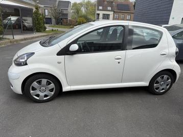 Toyota Aygo 1.0 MET AIRCO GEKEURD VV (bj 2011) beschikbaar voor biedingen