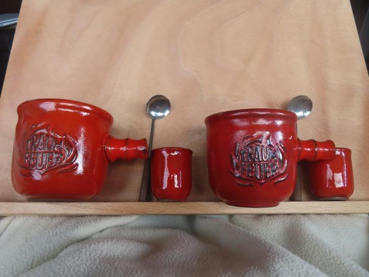 NIEUW  Traum Feuer set / 2 mokken 2 shotglaasjes en 2 lepels, Antiek en Kunst, Antiek | Keramiek en Aardewerk, Ophalen of Verzenden