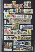 Australië  125 zegels, Postzegels en Munten, Postzegels | Volle albums en Verzamelingen, Verzenden