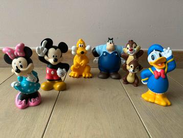 6 mooie grote Disney figuren uit Disneyland beschikbaar voor biedingen