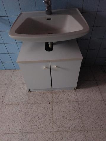 Lavabokast, wie kan deze gebruiken? beschikbaar voor biedingen