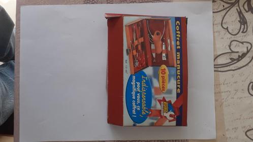 Manicure set, Handtassen en Accessoires, Uiterlijk | Lichaamsverzorging, Zo goed als nieuw, Overige typen, Ophalen of Verzenden