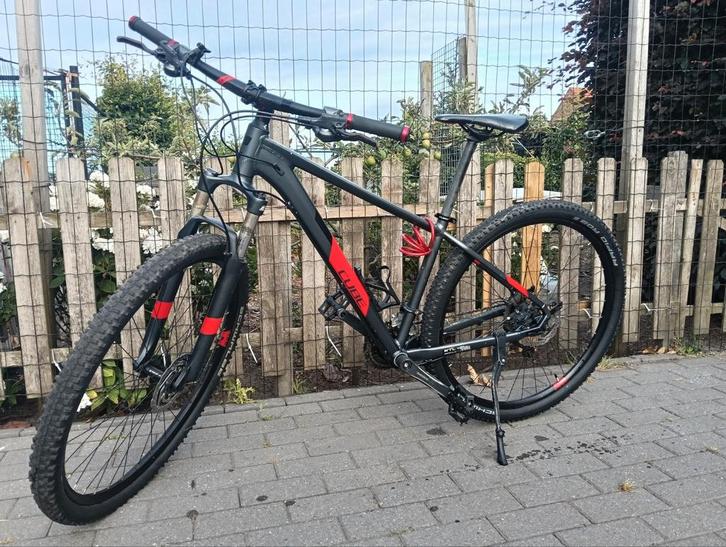 Mountainbike cube aim, Fietsen en Brommers, Fietsen | Mountainbikes en ATB, Ophalen
