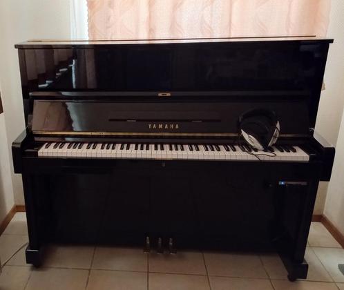 Piano droit,Yamaha U1,accordé et garanti,  avec le tabouret, Musique & Instruments, Pianos, Comme neuf, Piano, Noir, Brillant