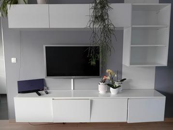 Tv meubel wit hoogglans 240 lengte  beschikbaar voor biedingen