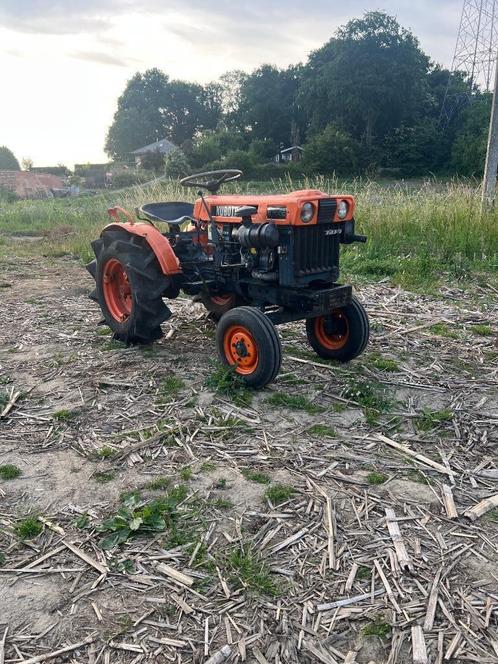 *prachtige compacte handige kubota b7000 17pk minitractor***, Tuin en Terras, Zitmaaiers, Elektrische starter, Versnellingen, Ophalen