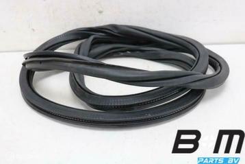 Portierrubber rechtsachter VW Polo 2G 2G6867914B beschikbaar voor biedingen
