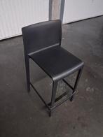 Pedrali Volt 677 barstoel, Ophalen, Kunststof, Met voetsteun, 60 tot 90 cm