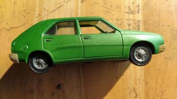 RENAULT 14 par AUTO PILEN, parfait état, 1:43