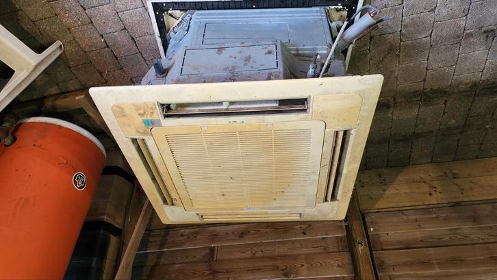 plafond inbouw units Daikin bijna gratis., Elektronische apparatuur, Airco's, Gebruikt, Ophalen