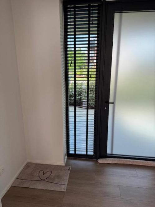 Zwarte Jaloezie (raamblindering), Huis en Inrichting, Overige Huis en Inrichting, Nieuw, Ophalen