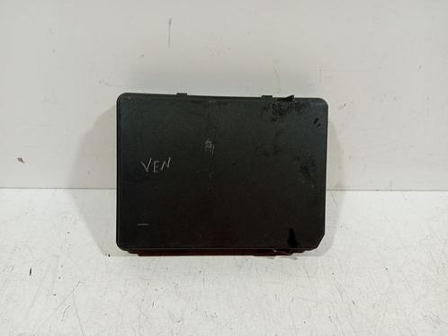 ZEKERINGKAST Nissan Micra (K14) (284B75RF2A), Auto-onderdelen, Elektronica en Kabels, Nissan, Gebruikt