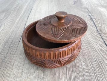 Vintage woonaccessoire beschikbaar voor biedingen