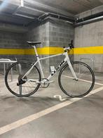 Commuter look 566, Enlèvement, Comme neuf, Carbone