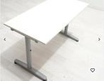 Bureau IKEA + ladenkastje, Enlèvement, Comme neuf, Bureau