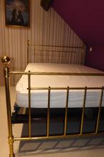 koperen bed, Huis en Inrichting, Slaapkamer | Bedden, Ophalen, 140 cm, Zo goed als nieuw, Twijfelaar