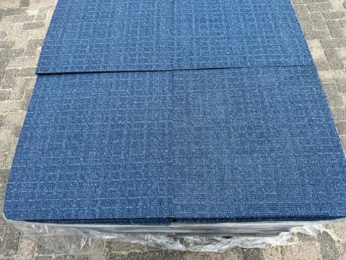 Carreaux de tapis Desso bleu foncé 50x50cm #500, Maison & Meubles, Ameublement | Revêtements de sol, Comme neuf, Dalles de Moquette