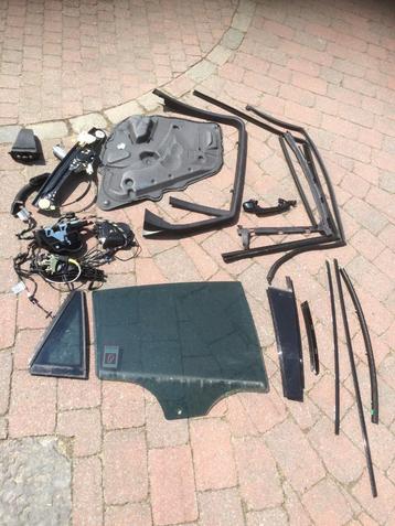 Bmw x6 e71, rechter achterdeur onderdelen: groen getint glas beschikbaar voor biedingen