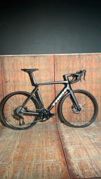 Trek Madone SL 5 Matte deep smoke maat L