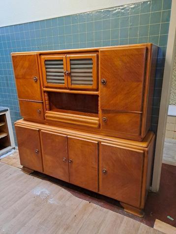 Vintage keukenbuffet jaar rond 1950 beschikbaar voor biedingen