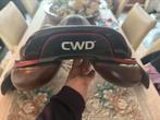 CWD 2g Springzadel met rode accenten, Enlèvement ou Envoi, Comme neuf