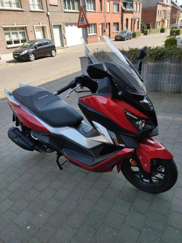 Scooter 125cc, Fietsen en Brommers, Scooters | SYM, Zo goed als nieuw, Overige modellen, Benzine, Ophalen