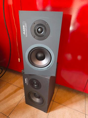 2 x alesis studio speakers passief beschikbaar voor biedingen