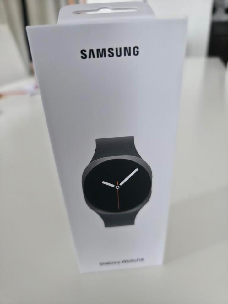 Samsung Galaxy Watch 8 40 mm gloednieuw, Handtassen en Accessoires, Smartwatches, Nieuw, Android, Grijs, Afstand, Calorieverbanding
