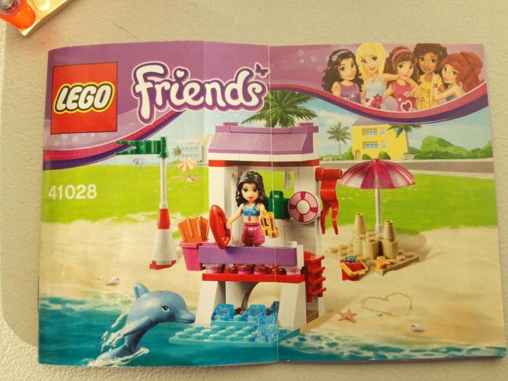 LEGO Friends Emma's Reddingspost - 41028 - vanaf 5 jaar, Kinderen en Baby's, Speelgoed | Duplo en Lego, Zo goed als nieuw, Lego